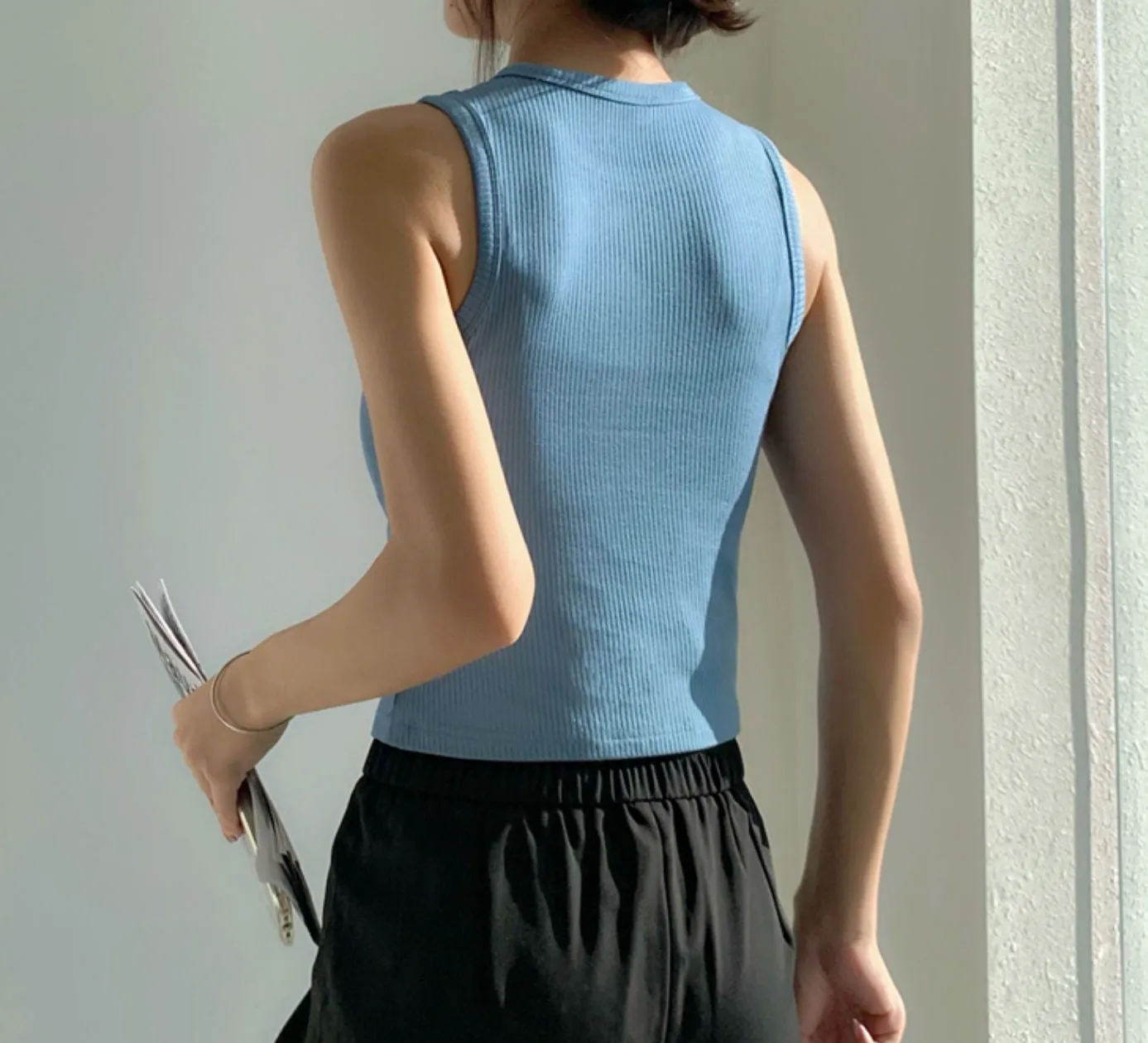 Cropped Tank Top (ready stock in XL/ 4 colours)