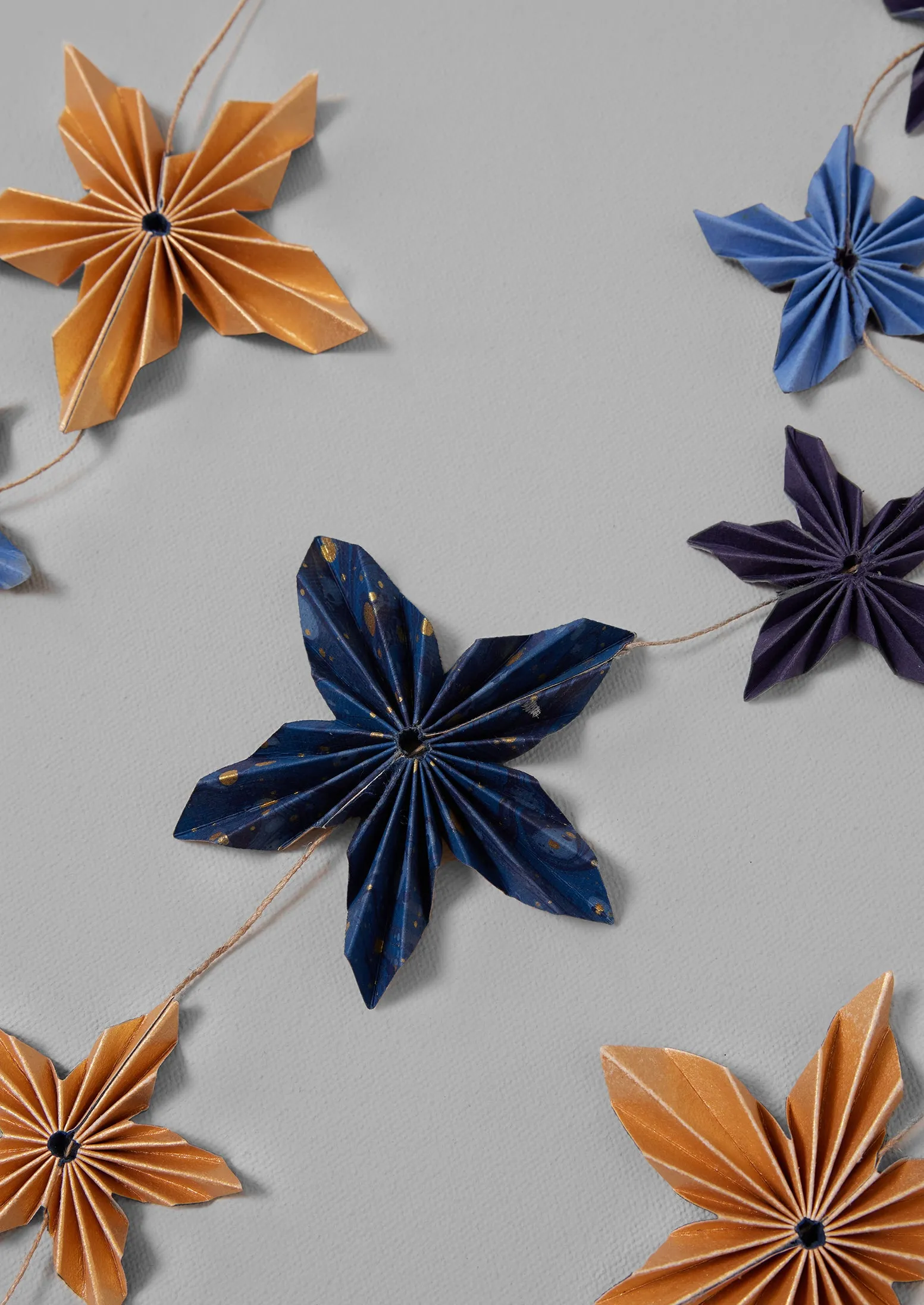 Marbled Star Paper Garland | Mixed Blues/Gold