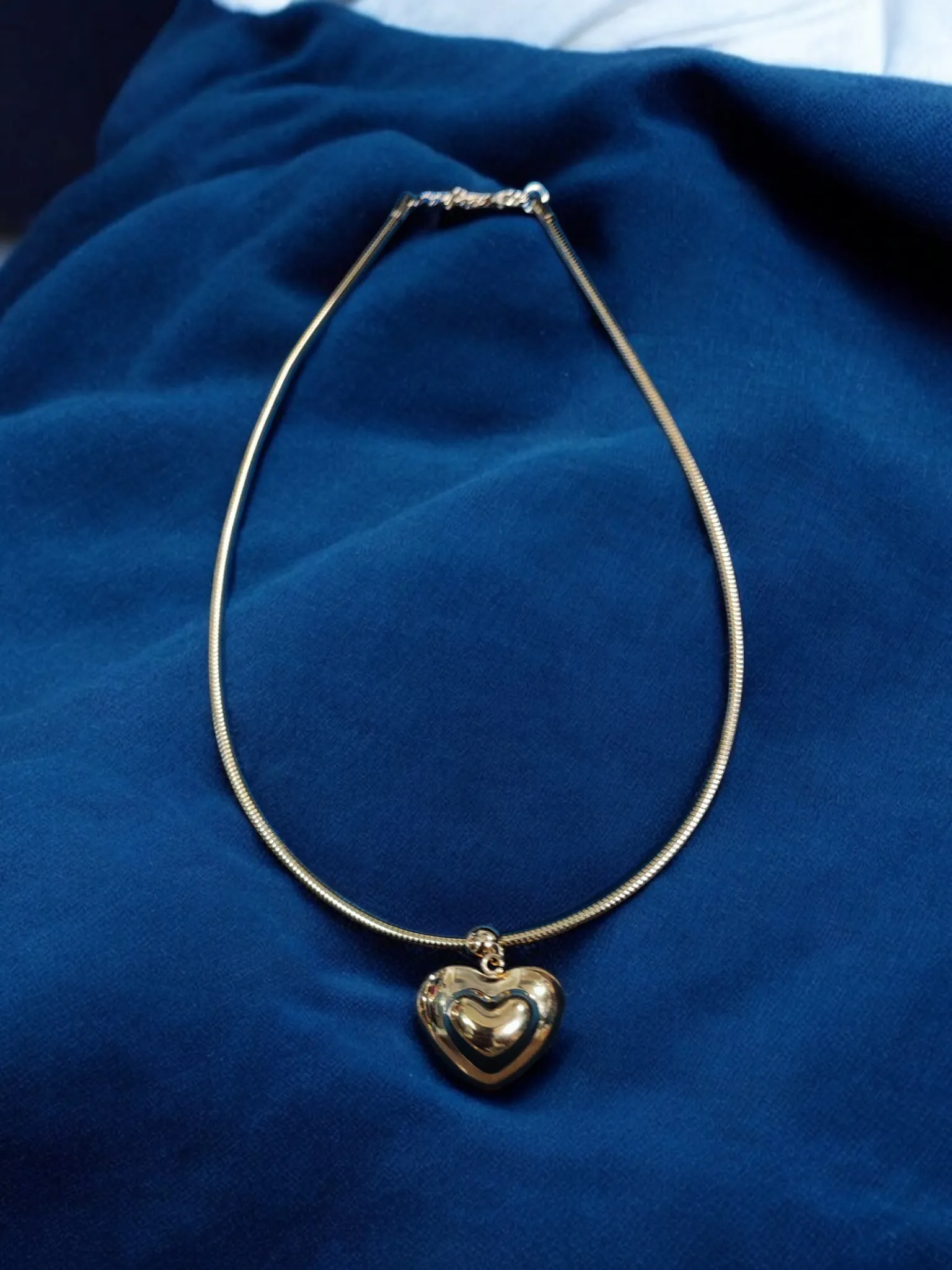 Pearlfect Stretchable Band Heart Chain