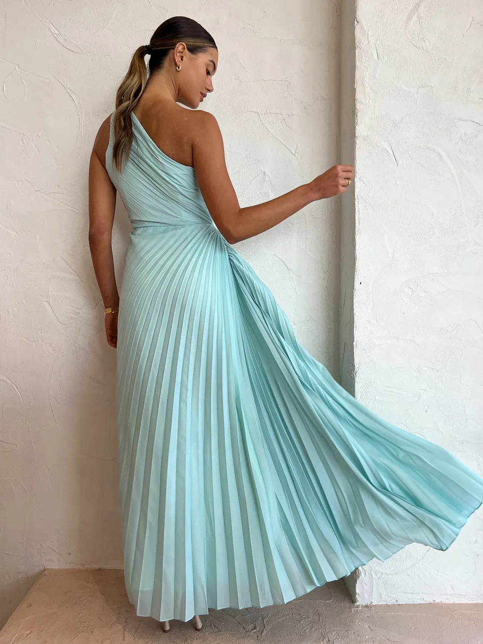 Sonya Azalea Gown in Pastel Mint