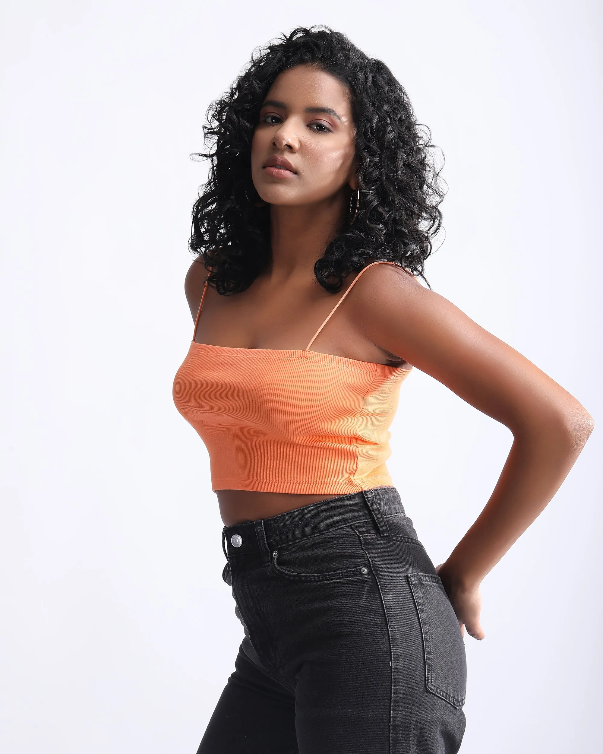 SPAGHETTI STRAP RIBBED CROP TOP