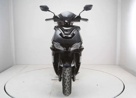 Vitacci Zoom 150cc Scooter, Automatic Trans, 29 inch seat height, 12 inch rims, USB Connection, 4 Stroke, Air Cooled, CVT automatic, CA Legal