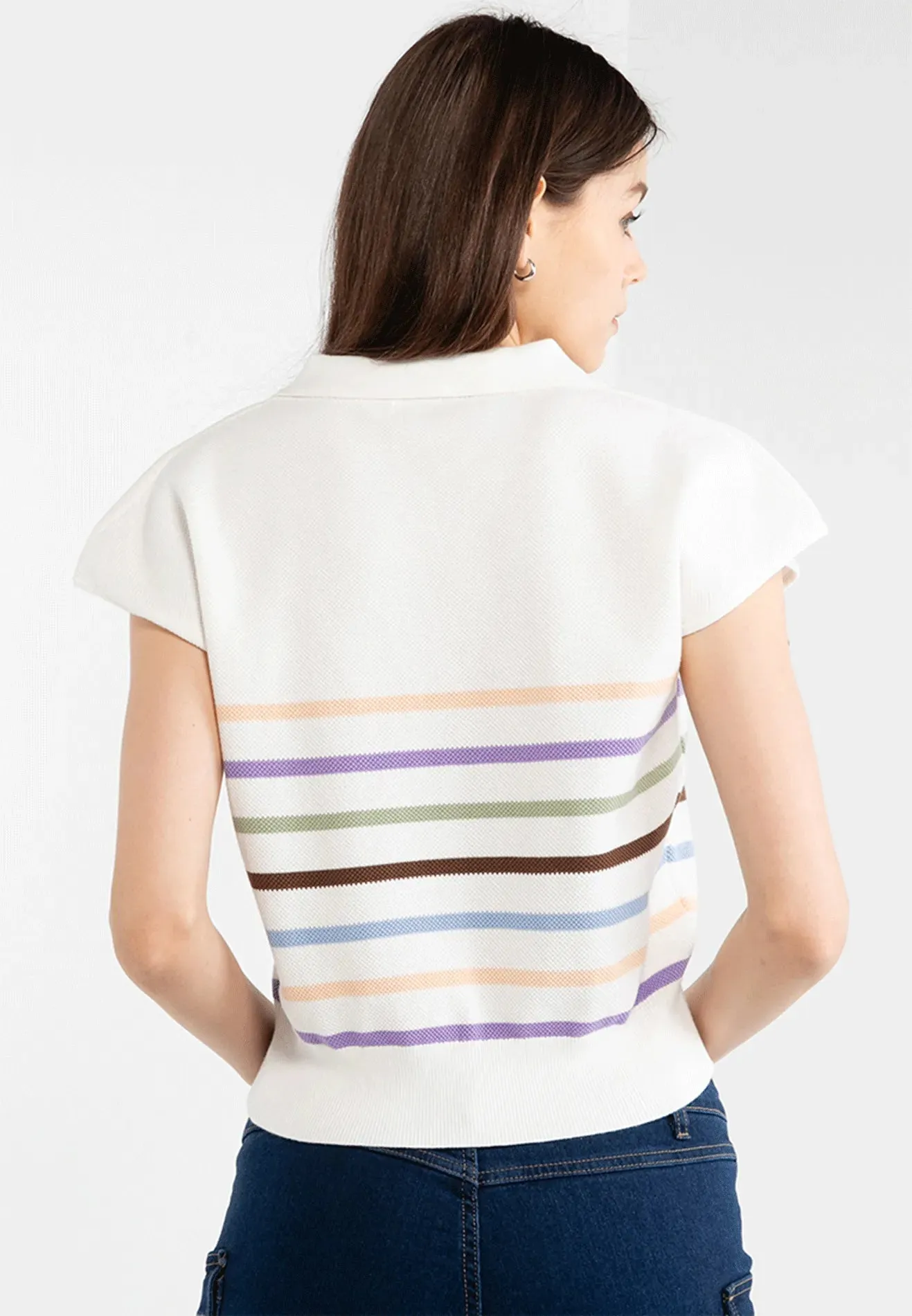 VOIR JEANS Hey Summer Collection: V-Neck Short Sleeves Boxy Top